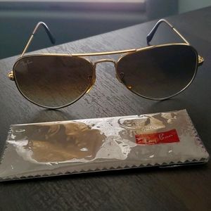 Ray-Ban Gold Fram Aviators